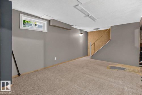 12C Twin Terrace, Edmonton, AB 
