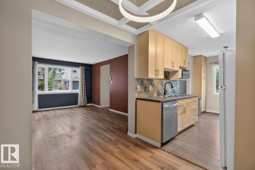 12C Twin Terrace, Edmonton, AB 