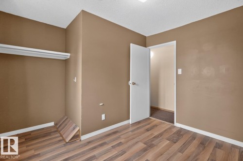 12C Twin Terrace, Edmonton, AB 