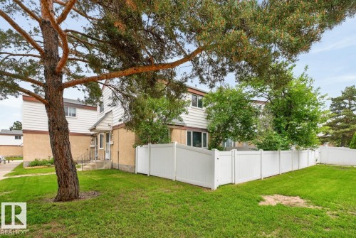 12C Twin Terrace, Edmonton, AB 