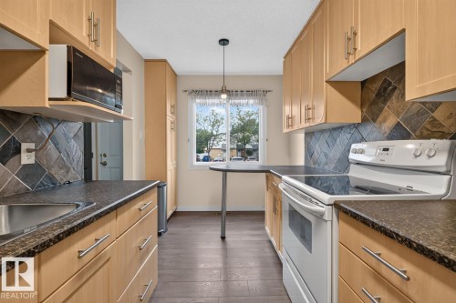 12C Twin Terrace, Edmonton, AB 