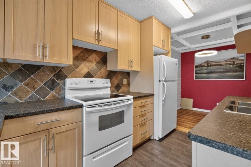 12C Twin Terrace, Edmonton, AB 