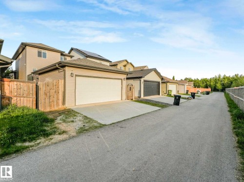 162 Kirpatrick Way, Leduc, AB 