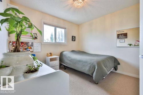 8760 Stein Lane, Edmonton, AB 