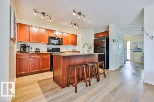 8760 Stein Lane, Edmonton, AB 