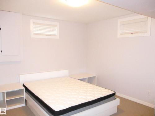 4th bedroom located in basement - 10946 165 Street Nw, Edmonton, AB 