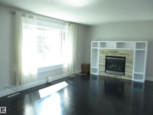 10946 165 Street Nw, Edmonton, AB 