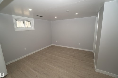 10922 62 Avenue, Edmonton, AB 