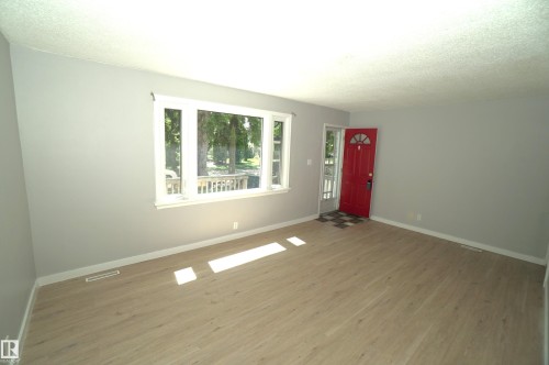 10922 62 Avenue, Edmonton, AB 