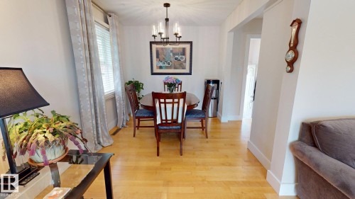 15627 83 Avenue, Edmonton, AB - Indoor