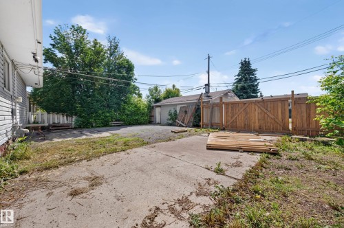 4311 105A Avenue, Edmonton, AB 