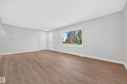 4311 105A Avenue, Edmonton, AB 
