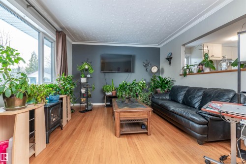 12836 107 Street, Edmonton, AB 