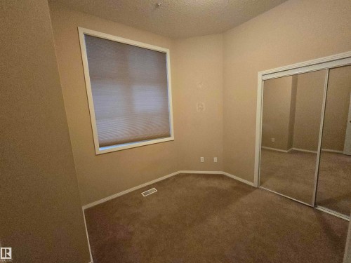 Edmonton, AB - Indoor Photo Showing Other Room