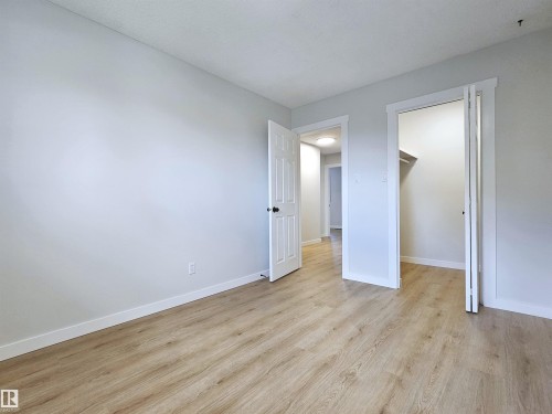 8011 182A Street, Edmonton, AB 