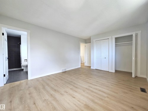 8011 182A Street, Edmonton, AB 