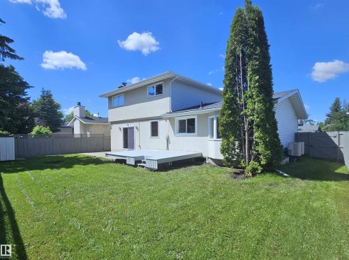 8011 182A Street, Edmonton, AB 