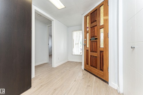 1031 West Mt Crescent, Edmonton, AB 