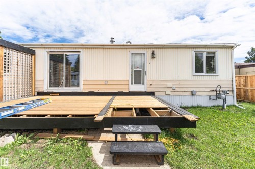 1031 West Mt Crescent, Edmonton, AB 