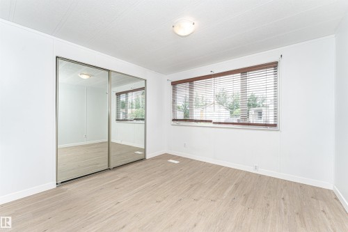 1031 West Mt Crescent, Edmonton, AB 