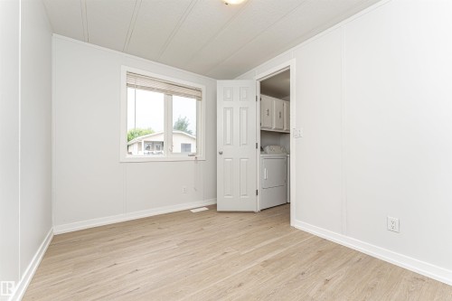 1031 West Mt Crescent, Edmonton, AB 