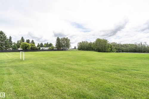 1031 West Mt Crescent, Edmonton, AB 
