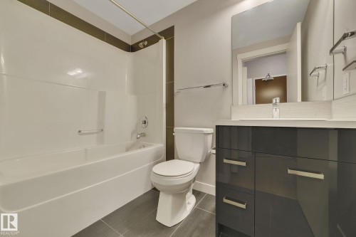 #2107 10410 102 Av Nw, Edmonton, AB - Indoor Photo Showing Bathroom