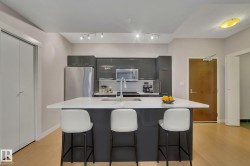 2107 10410 102 Avenue  Edmonton, AB T5J 0E9