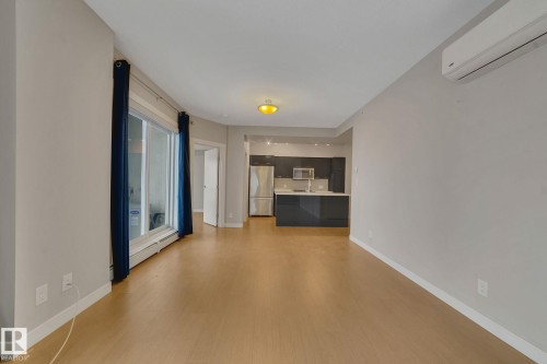 #2107 10410 102 Av Nw, Edmonton, AB - Indoor