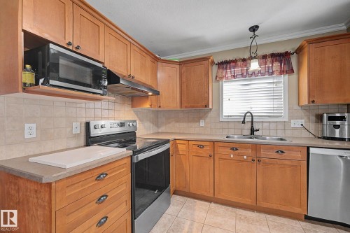 15619 45 Street, Edmonton, AB 