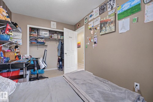 15619 45 Street, Edmonton, AB 