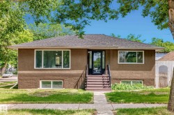 11937 39 Street NW  Edmonton, AB T5W 2J6