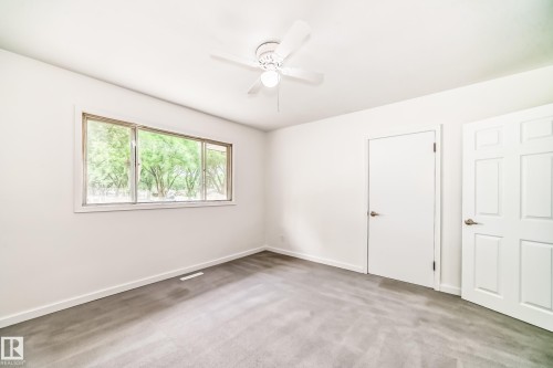 Empty room - 11937 39 Street Nw, Edmonton, AB 