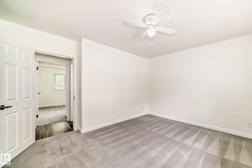 Empty room - 11937 39 Street Nw, Edmonton, AB 