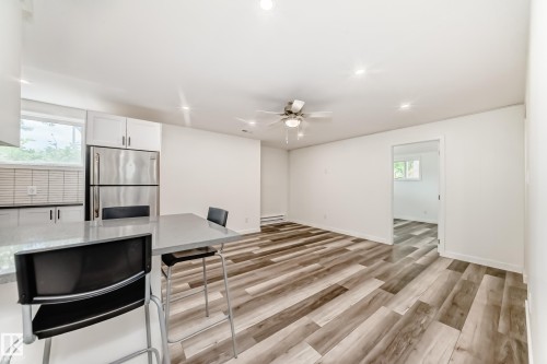 Kitchen - 11937 39 Street Nw, Edmonton, AB 