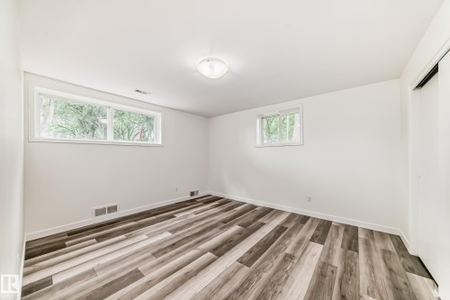 Bedroom - 11937 39 Street Nw, Edmonton, AB 