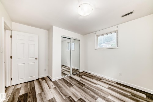 Bedroom - 11937 39 Street Nw, Edmonton, AB 