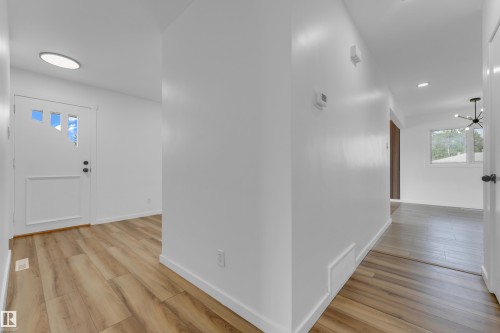 13116 128A Avenue, Edmonton, AB - Indoor Photo Showing Other Room