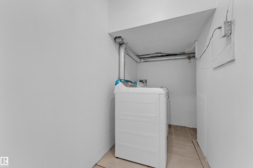 13116 128A Avenue, Edmonton, AB - Indoor Photo Showing Other Room