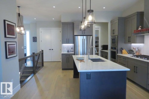 4605 Knight Point(E), Edmonton, AB 
