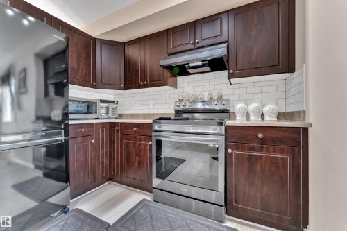 6140 18 Avenue, Edmonton, AB 
