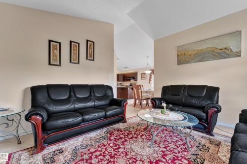 6140 18 Avenue, Edmonton, AB 