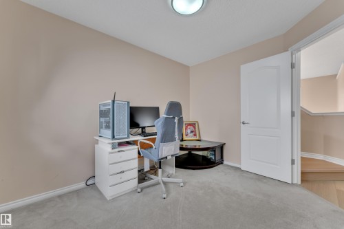 6140 18 Avenue, Edmonton, AB 
