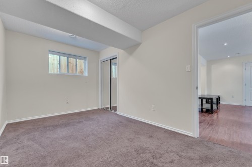 6140 18 Avenue, Edmonton, AB 