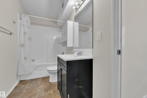 6140 18 Avenue, Edmonton, AB 