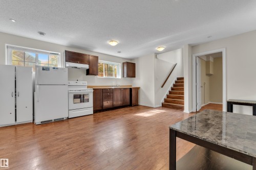 6140 18 Avenue, Edmonton, AB 