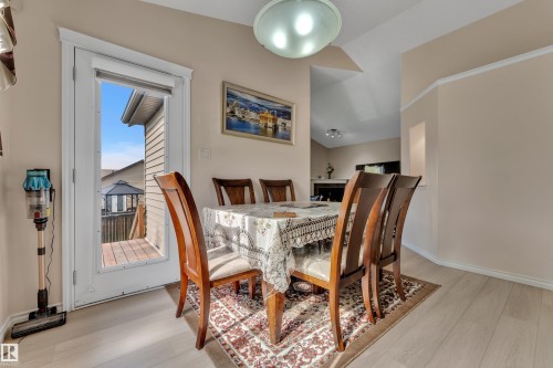6140 18 Avenue, Edmonton, AB 