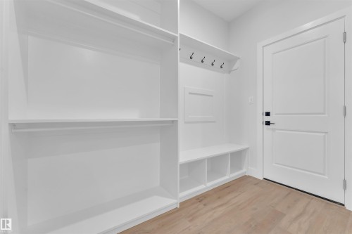 3503 42 Avenue, Beaumont, AB - Indoor