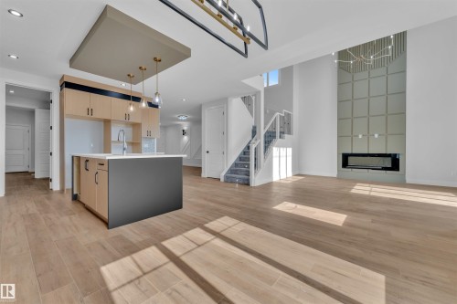 3503 42 Avenue, Beaumont, AB - Indoor Photo Showing Kitchen