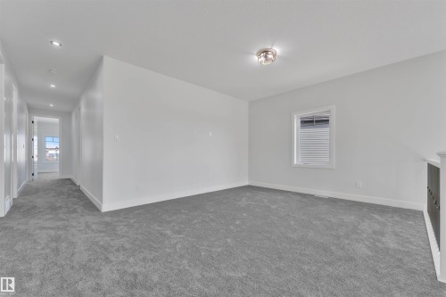 3503 42 Avenue, Beaumont, AB - Indoor Photo Showing Other Room